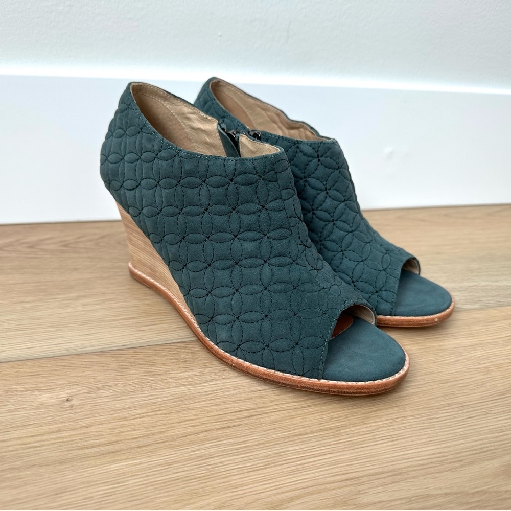 Anthropologie Wedge
